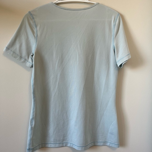 NIKE Dri-Fit workout tee! - Picture 2 of 6